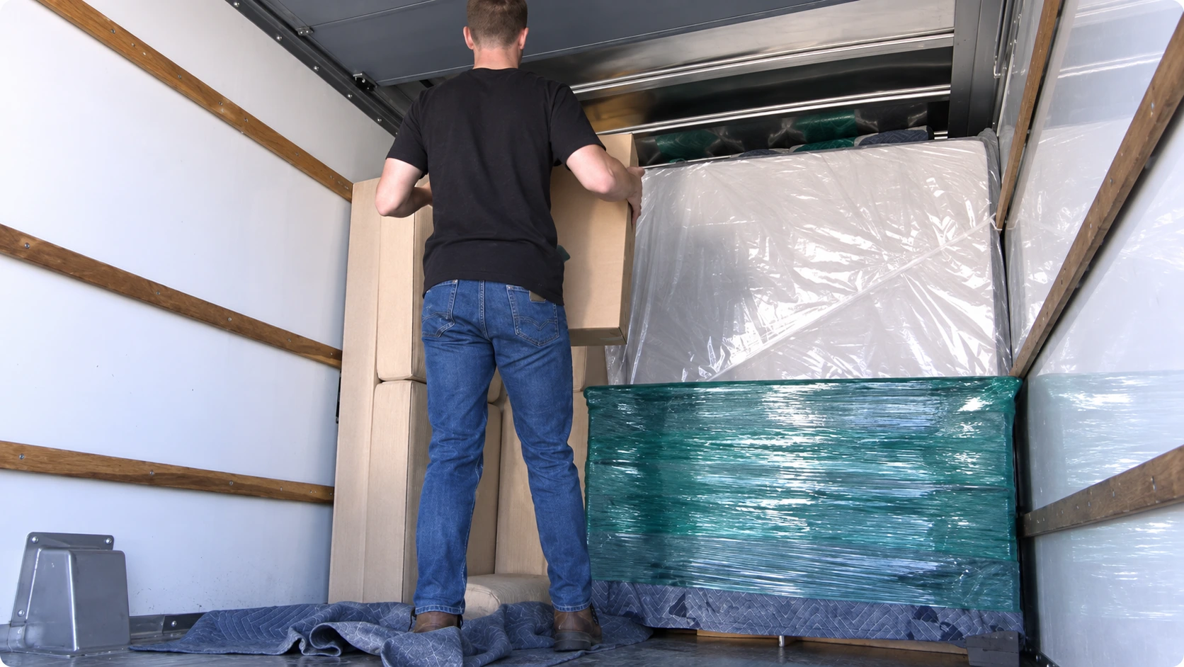Loading sequence for commercial moving